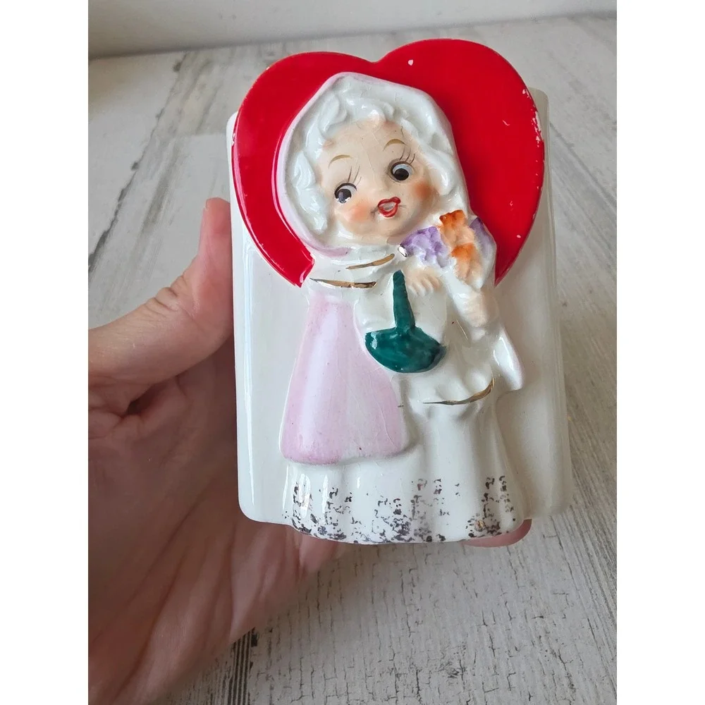 Vintage heart planter girl ceramic figurine decor Valentine's Day